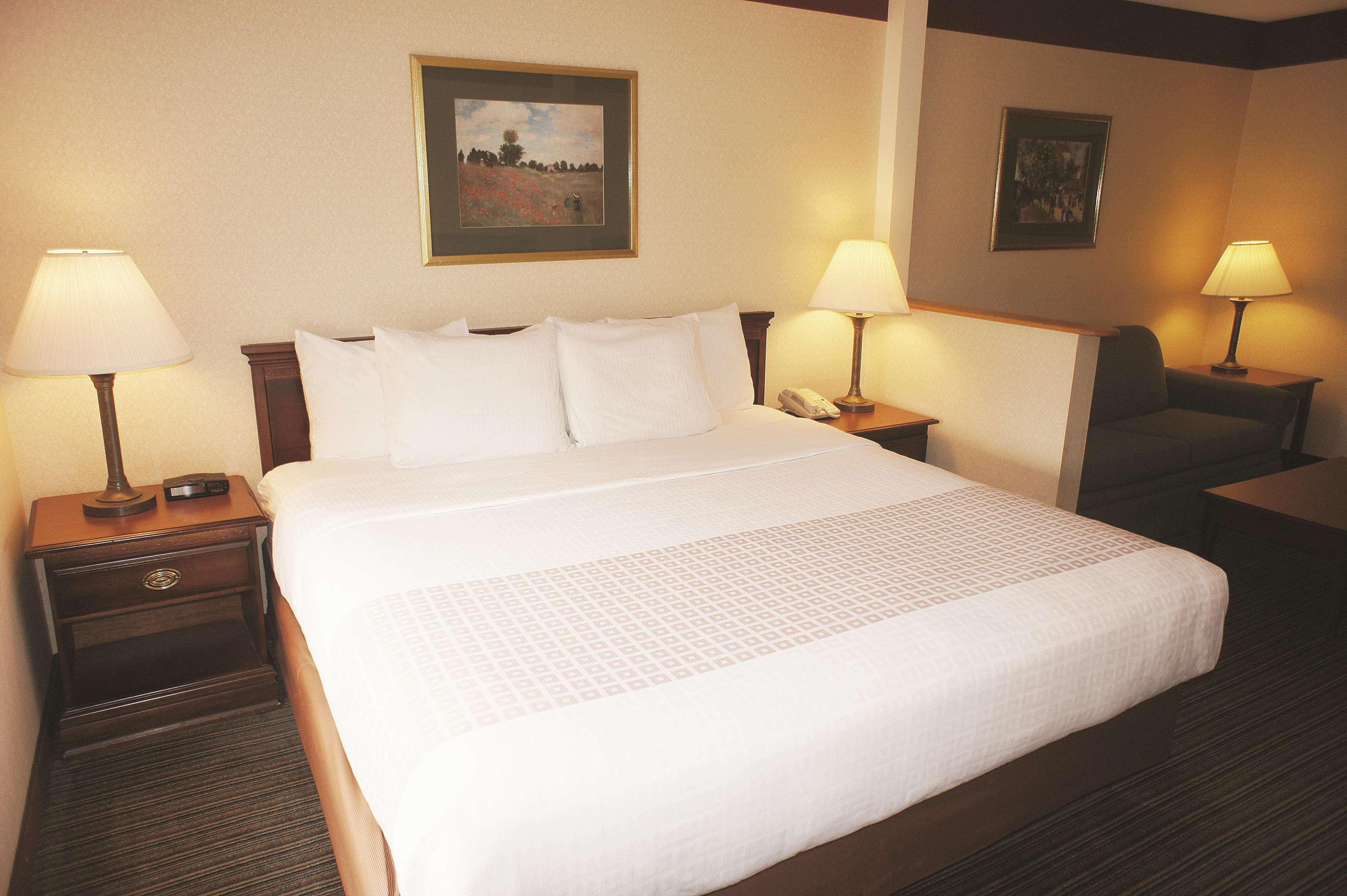 Holiday Inn Express South Burlington - Downtown By Ihg Exterior foto
