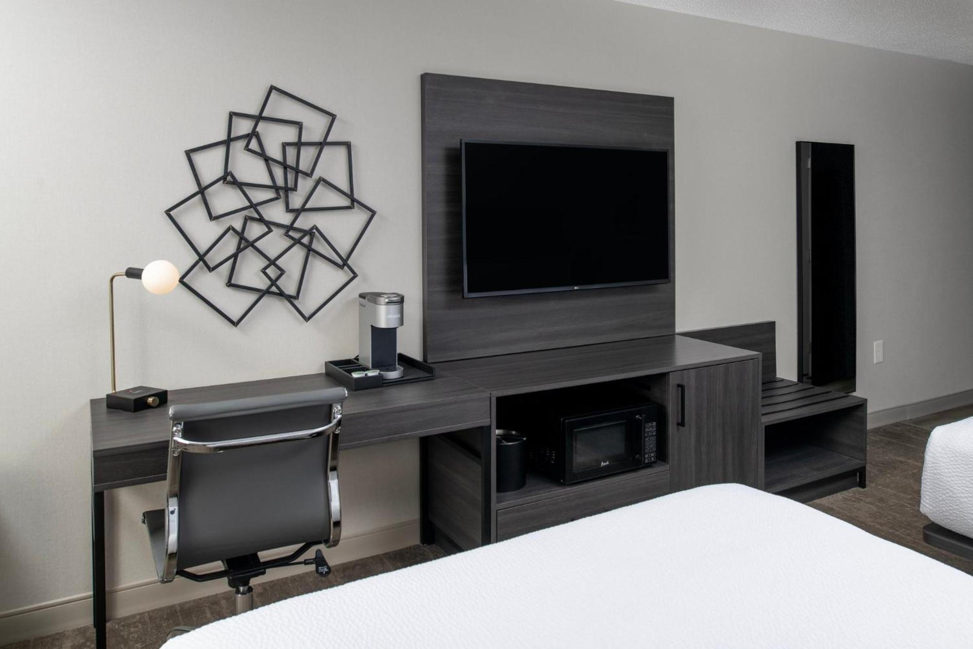 Holiday Inn Express South Burlington - Downtown By Ihg Exterior foto