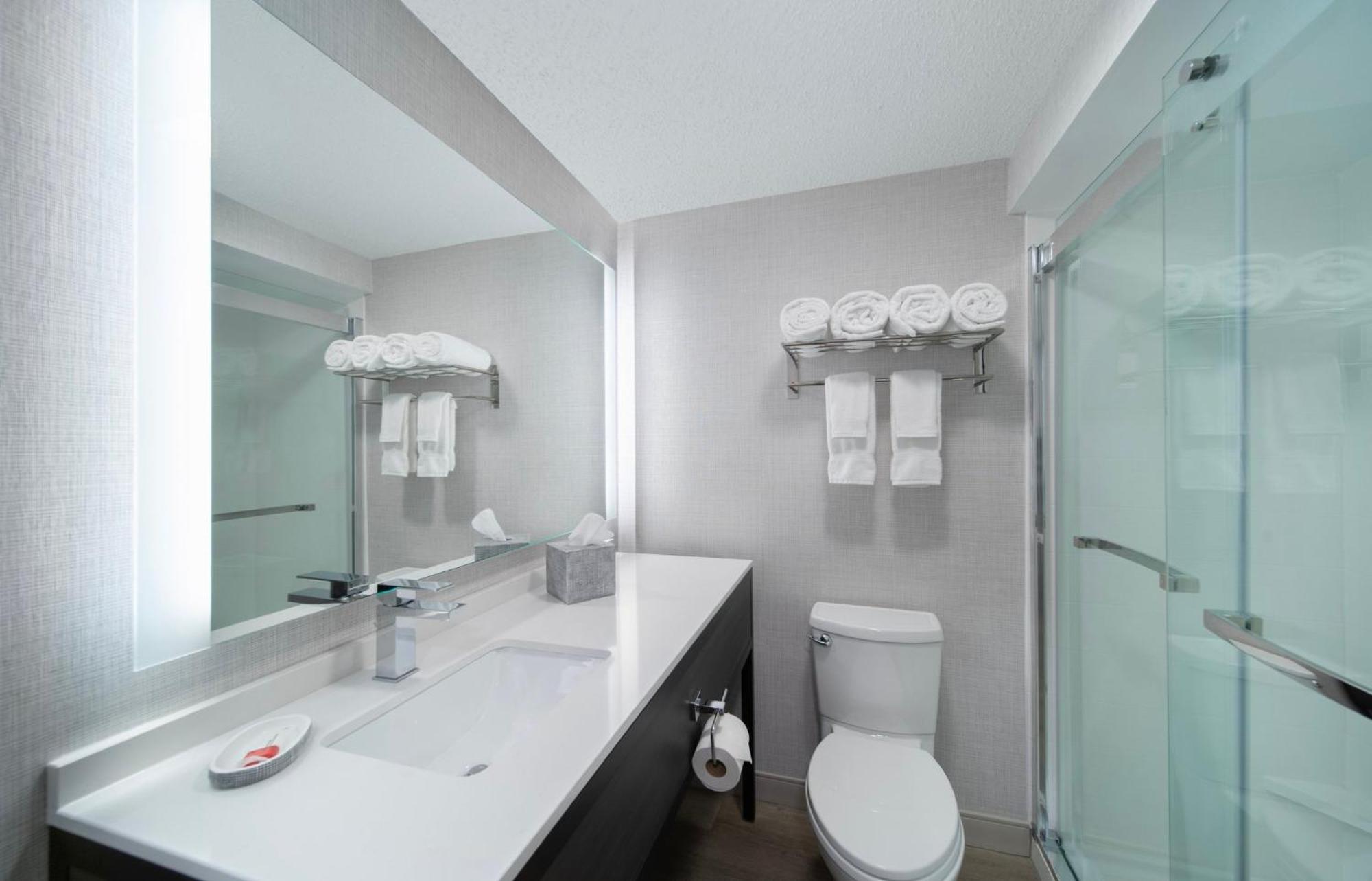 Holiday Inn Express South Burlington - Downtown By Ihg Exterior foto